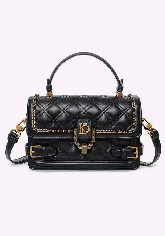 Γυναικεία μαύρη καπιτονέ τσάντα ώμου με χρυσό κούμπωμα monogram και επάνω χερούλi