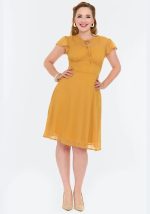 Κίτρινο midi overlay φόρεμα Flatter με δέσιμο στον λαιμό σε flare γραμμή.