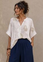 Λευκή boho μπλούζα Japanesk σε λινό ύφασμα με botanical print, oversized γραμμή