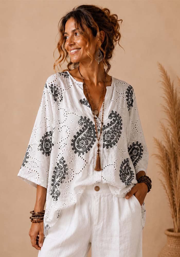 Λευκή cotton boho μπλούζα Paisley με broderie λεπτομέρειες και μαύρο paisley print