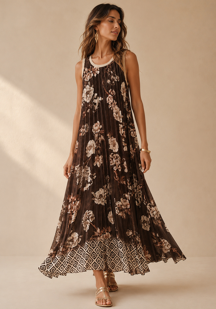 Boho chic πλισέ maxi φόρεμα floral Sienna σε σατέν ύφασμα σε γήινους τόνους.